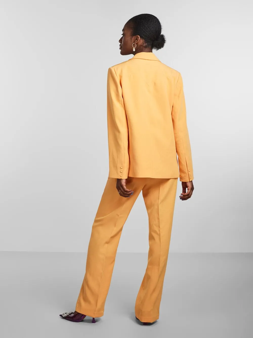 Blazer Y Bluris, light orange